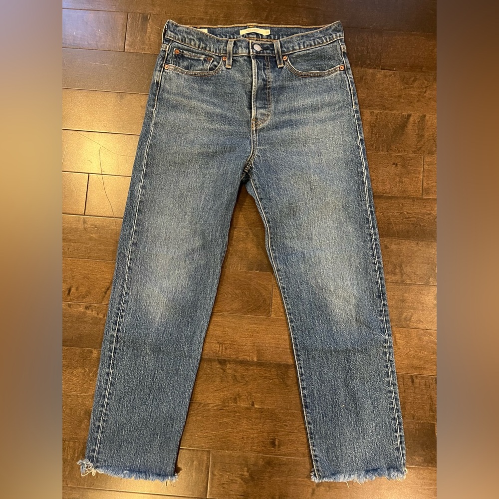 Levi's Wedgie Straight Jeans Blue Women’s Size 28 Raw Hem Whiskering Button Fly